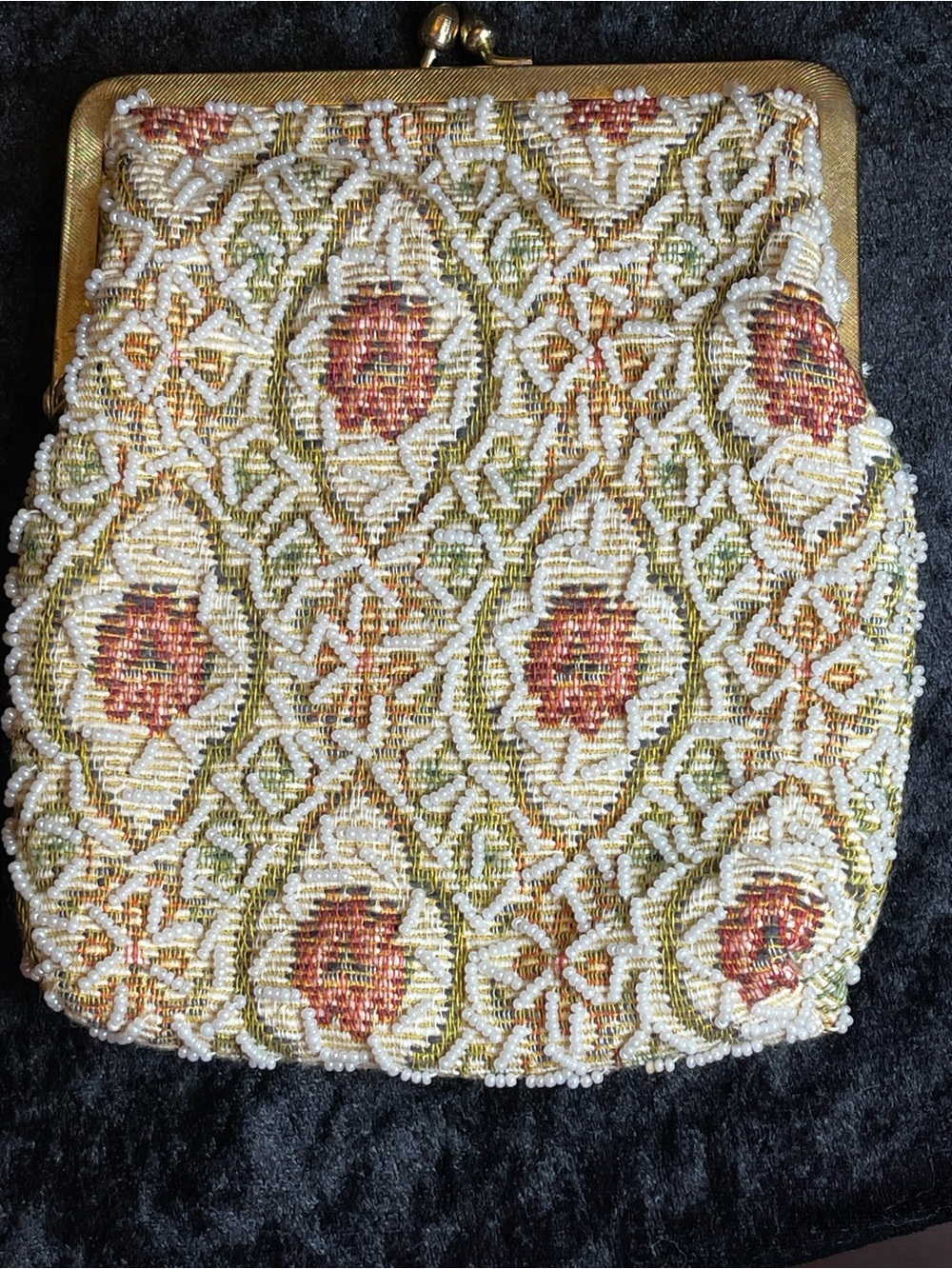 Vintage Le Jule Hong Kong beaded purse/ coin purse